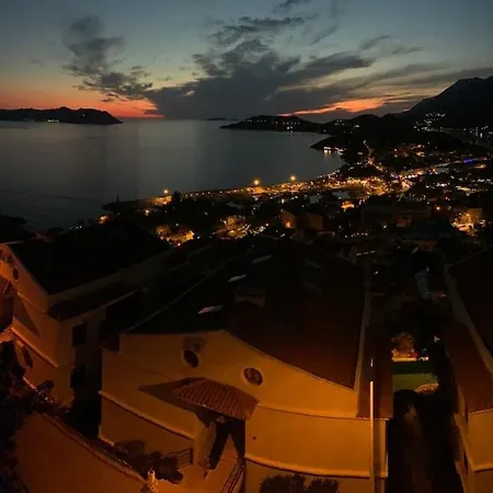 Derinsu, 0-2 And 8 Ages Apartment Kas